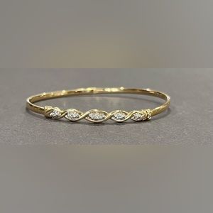 14k Gold & Diamond Bangle Bracelet